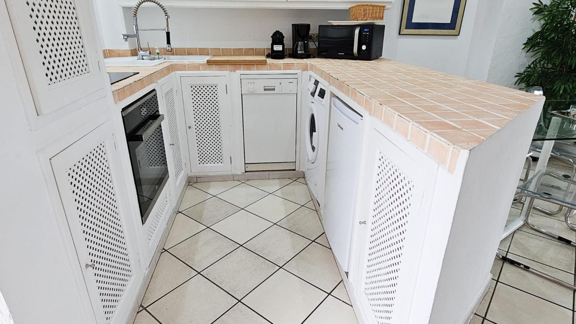 Puerto Banus 2Linea Playa,Piscina Y Parking Apartment Марбеля Екстериор снимка
